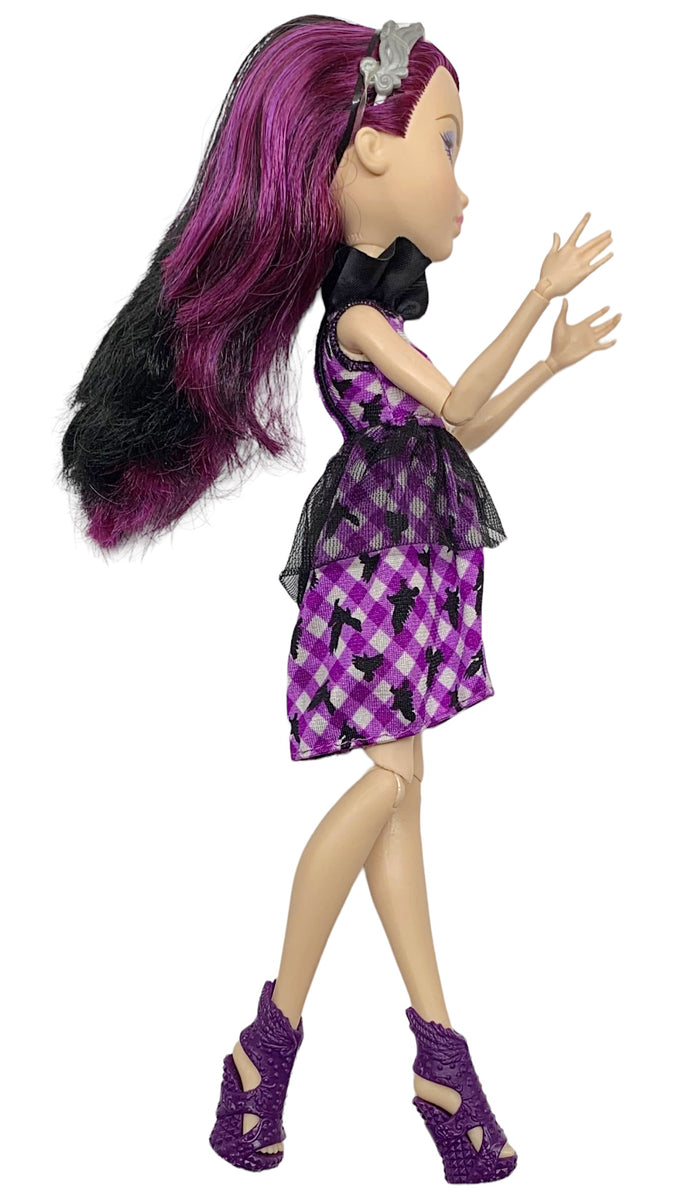 Ever After High Enchanted Picnic Raven Queen Doll With Outfit