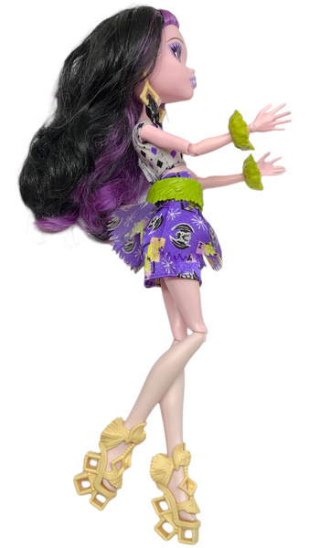 Monster High Ghouls Getaway Elissabat Doll With Outfit