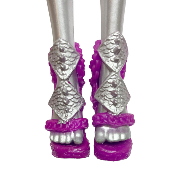 Ever After High Thronecoming Raven Queen Doll Replacement Shoes Purple & Silver Heels