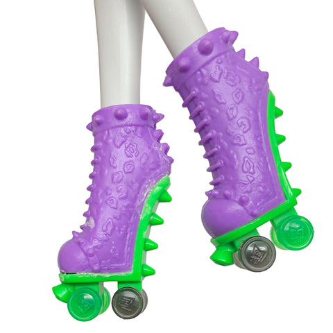 Monster High Clawdeen Wolf Skultimate Roller Maze Doll Replacement Shoes Purple Skates