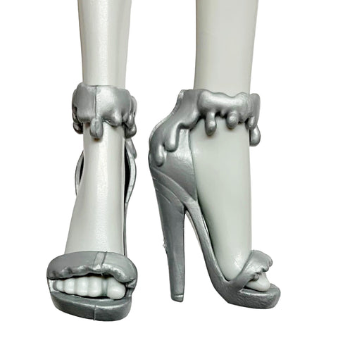 Monster High Monster Maker Playset Replacement Doll Size Silver Ghoulia Style Shoes