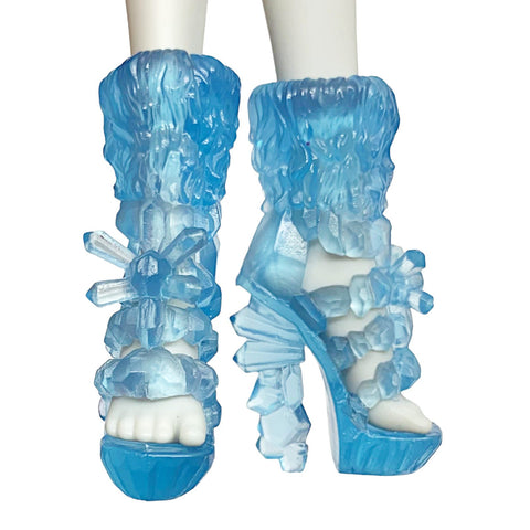 Monster High Dot Dead Gorgeous Abbey Bominable Doll Replacement Blue Ice Shoes
