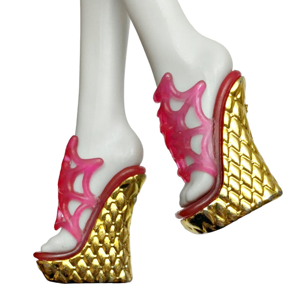 Monster High 13 Wishes Draculaura Doll Replacement Pink & Gold Shoes