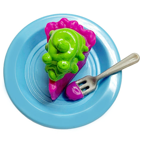 Monster High Frankie Stein Doll Maul Session Fashion Pack Outfit Replacement Pie Plate & Fork Set
