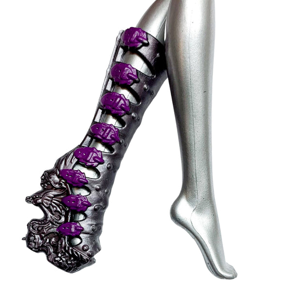 Ever After High Dragon Games Raven Queen Doll Replacement Left Shoe Tall Silver Boot