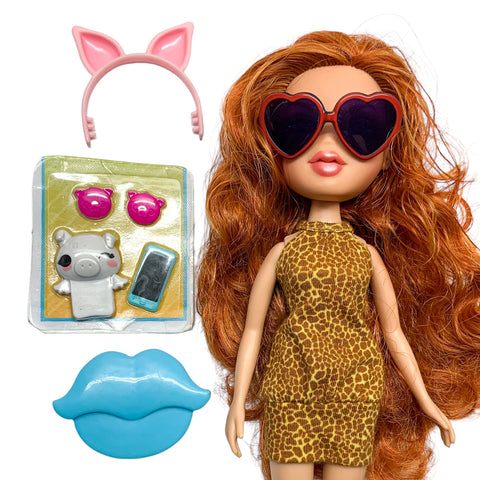 Bratz Instapets Cloe Doll Replacement Pig Accessories Set (Headband, Glasses, Earrings & Phone)