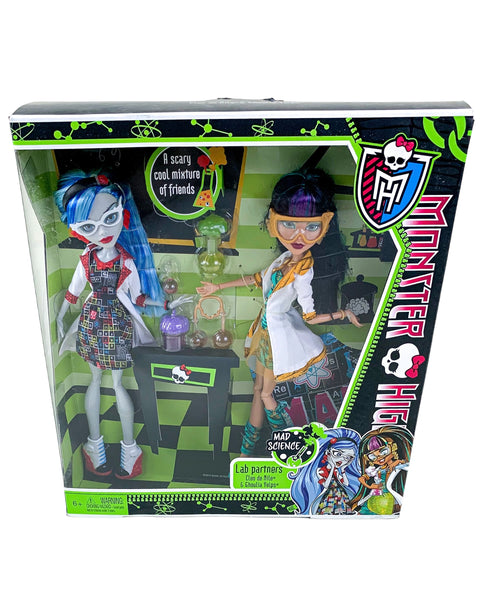 Monster High® Mad Science Cleo De Nile® & Ghoulia Yelps® Dolls (BBC81)