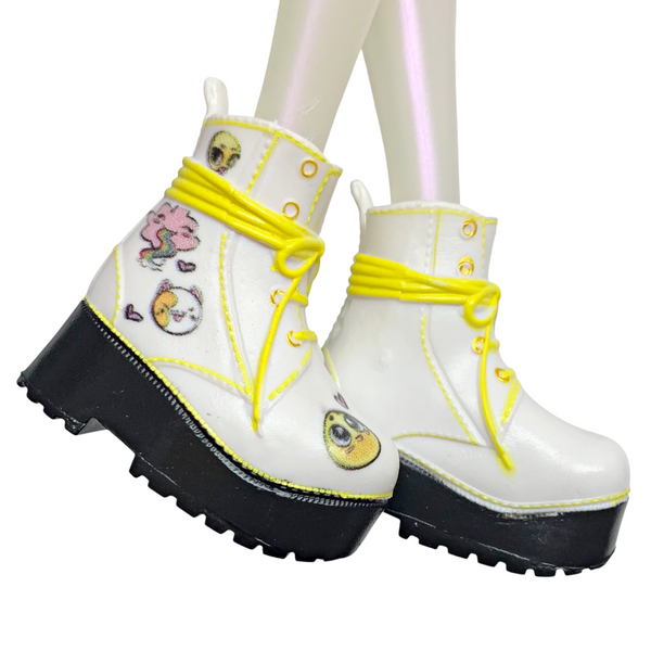 Rainbow High Mini Accessories Studio Shoes Sunny Platform Boots