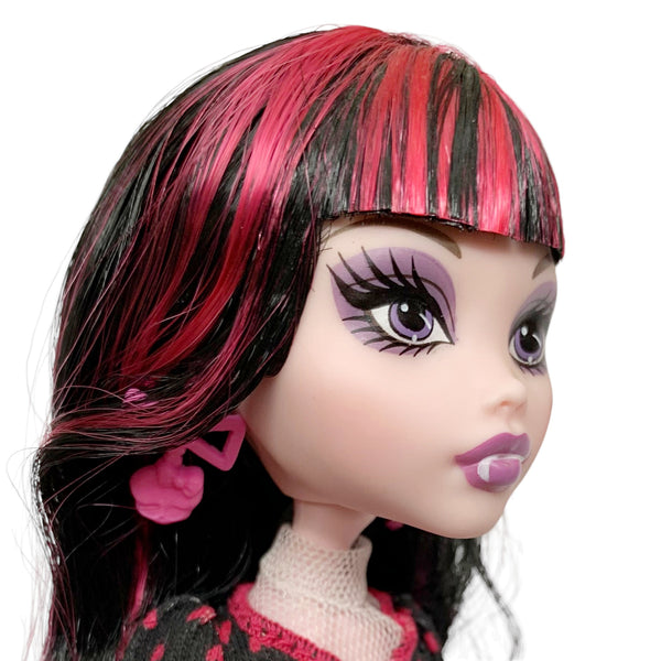 Monster High Kohl's Exclusive Killer Style Fashion Draculaura Doll With Outfit & Keychain