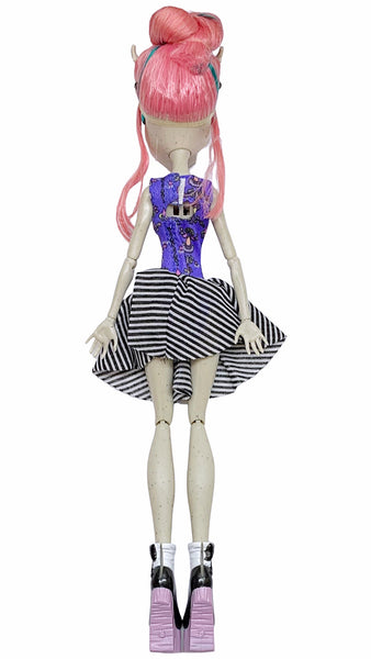 Monster High Dance Class Rochelle Goyle Doll With Outfit