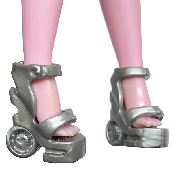 Novi Stars Mae Tallick Oribit Beach Alien Doll Replacement Shoes Silver Skates