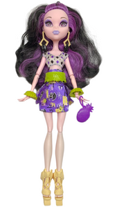 Monster High Ghouls Getaway Elissabat Doll With Outfit