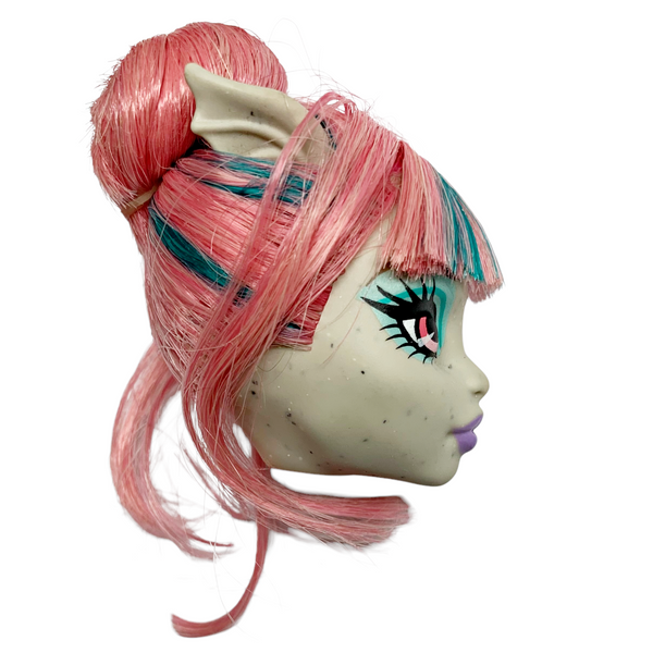 Monster High Rochelle Goyle Dance Class Edition Replacement Doll Head Part