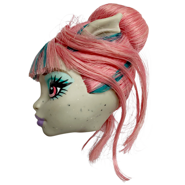 Monster High Rochelle Goyle Dance Class Edition Replacement Doll Head Part