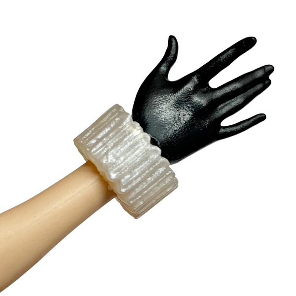 Ever After High Way Too Wonderland Lizzie Hearts Doll Replacement Pearl Ivory White Bracelet