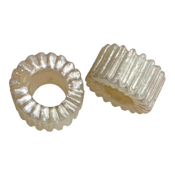 Ever After High Way Too Wonderland Lizzie Hearts Doll Replacement Pearl Ivory White Bracelets