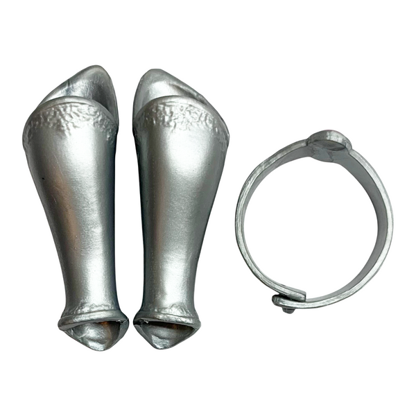 DC Super Hero Girls Intergalactic Sisters Blackfire Doll Replacement Silver Cuff Gauntlets & Belt