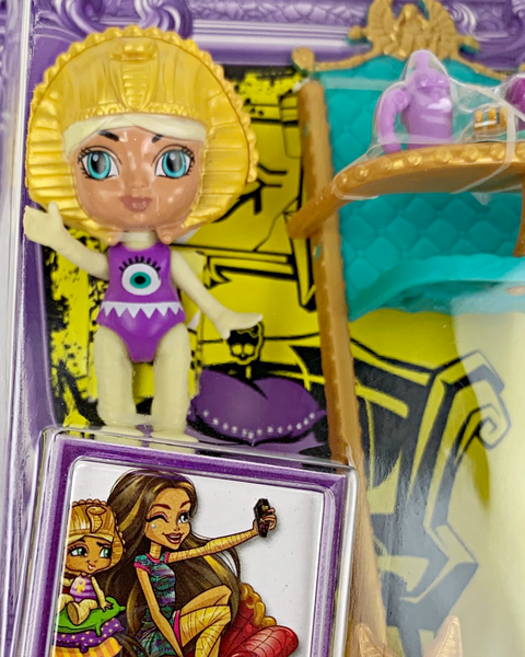 Monster High Cleo Monster Family Sandy De Nile Doll (FCV73)