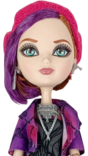Ever After High Poppy O'Hair Through The Woods Doll With Outfit