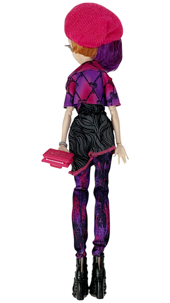 Ever After High Poppy O'Hair Through The Woods Doll With Outfit