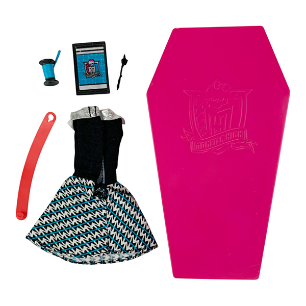 Monster High Frankie Stein Home Ick Doll With Outfit & Accessories