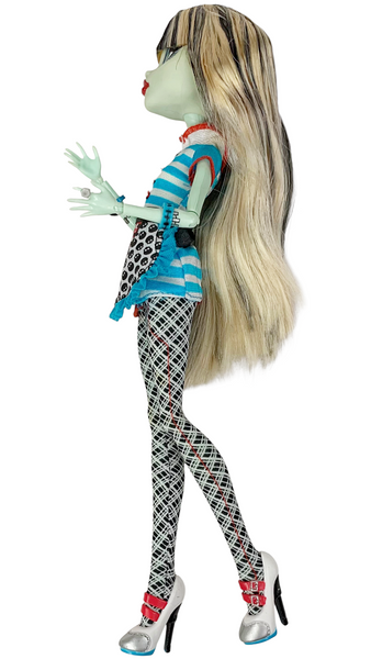 Monster High Frankie Stein Home Ick Doll With Outfit & Accessories