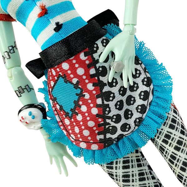 Monster High Frankie Stein Home Ick Doll With Outfit & Accessories