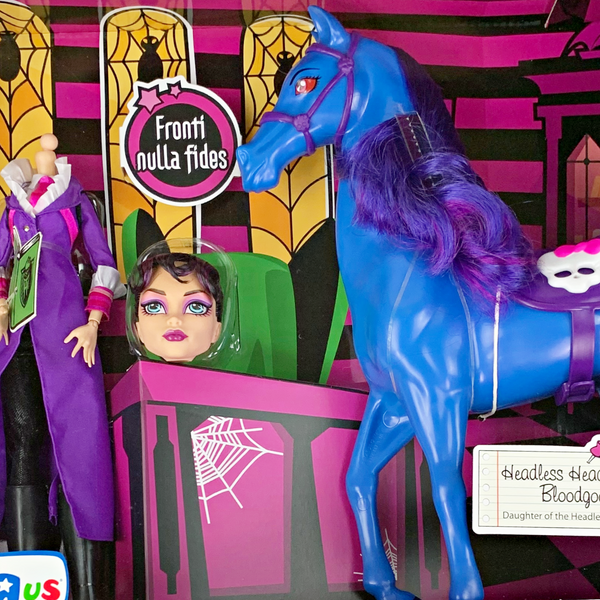 Monster High Headmistress Bloodgood Doll & Nightmare Horse Set (BBK21)