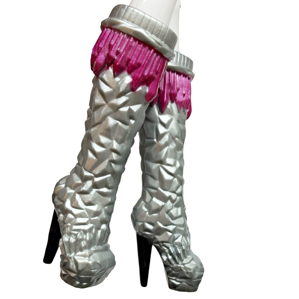 Ever After High Briar Beauty Epic Winter Doll Replacement Shoes Silver & Pink Boots
