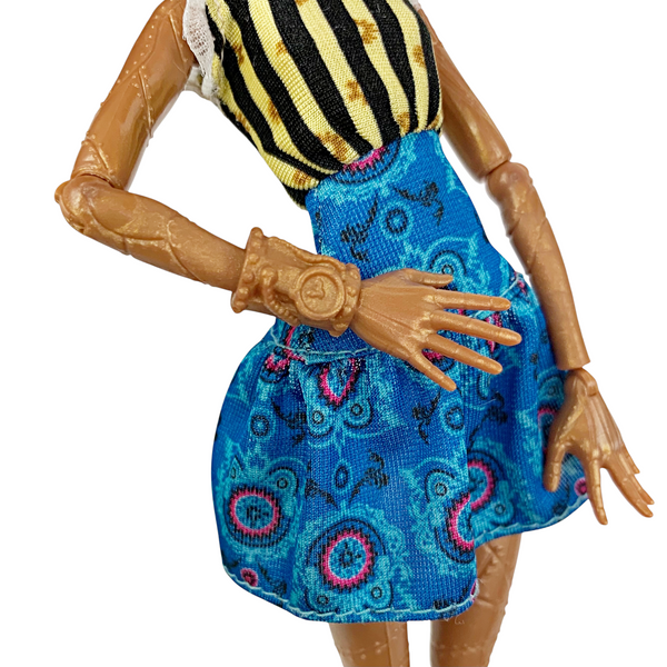 Monster High Robecca Steam Coffin Bean Doll With Outfit