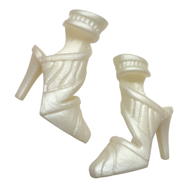 Winx Club Fairy Magic Fashion Pack Outfit Replacement Pearl White Shoes