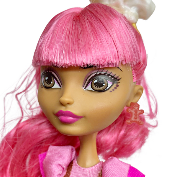 Ever After High Ginger Breadhouse Sugar Coated Doll With Outfit