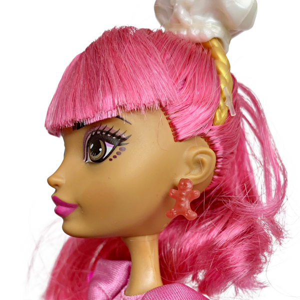 Ever After High Ginger Breadhouse Sugar Coated Doll With Outfit