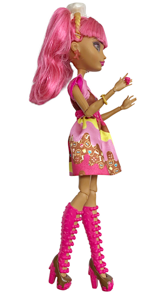 Ever After High Ginger Breadhouse Sugar Coated Doll With Outfit