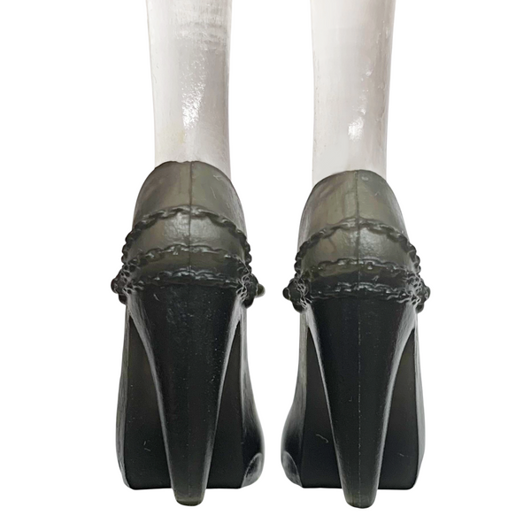 Monster High Draculaura Getting Ghostly Haunted Doll Replacement Gray Shoes