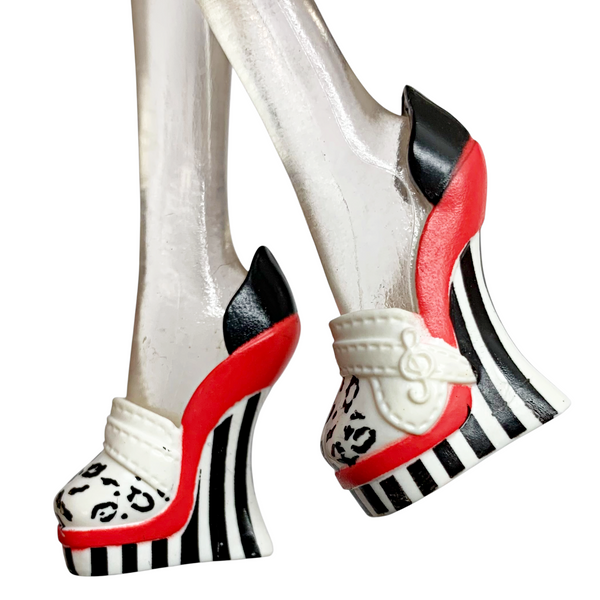 Monster High Operetta Killer Style Fashion Pack Doll Outfit Replacement White & Black Shoes
