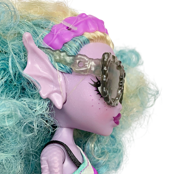 Monster High Lagoona Blue Family Kelpie Doll With Outfit