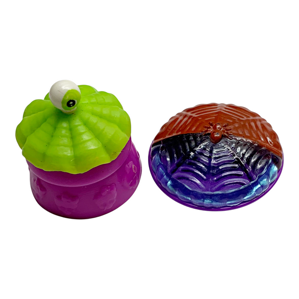 Monster High Abbey Bominable Home Ick Doll Replacement Spider Pie & Cake Set