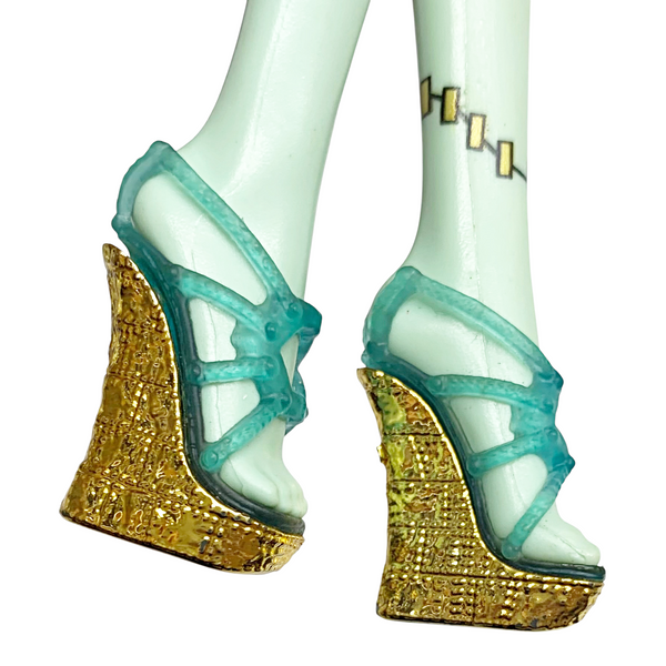Monster High Frankie Stein 13 Wishes Doll Replacement Blue & Gold Shoes