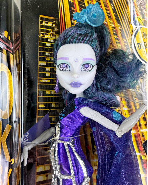 Monster High™ Boo York Gala Ghoulfriends™ Elle Eedee™ Doll (CHW63)