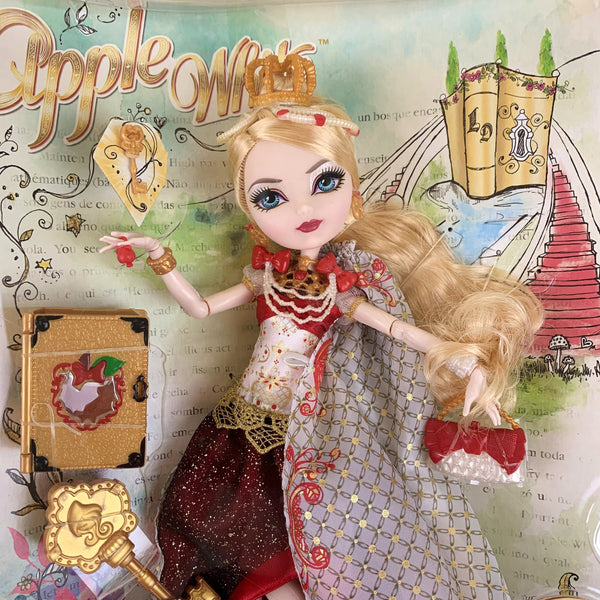 Ever After High Legacy Day Apple White Doll (BCF49)