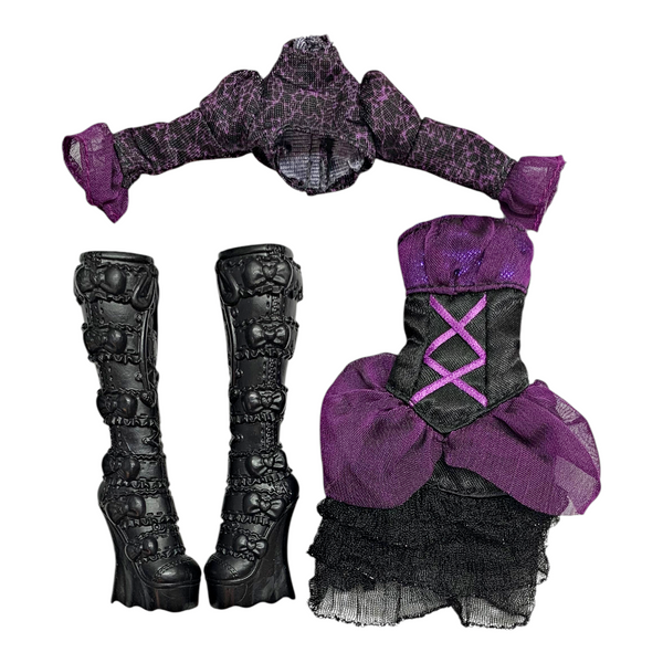 Monster High Elissabat Frights Camera Action Doll Wearing Outfit