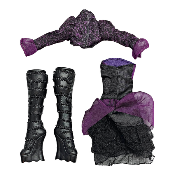 Monster High Elissabat Frights Camera Action Doll Wearing Outfit