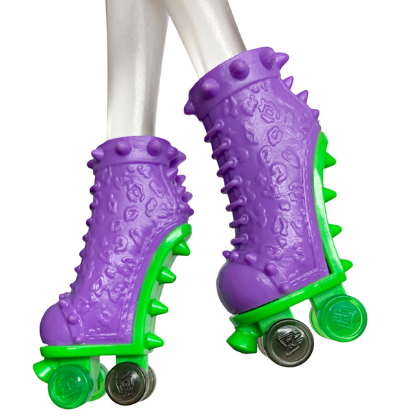 Monster High Clawdeen Wolf Skultimate Roller Maze Doll Replacement Shoes Purple Skates