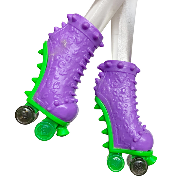 Monster High Clawdeen Wolf Skultimate Roller Maze Doll Replacement Shoes Purple Skates