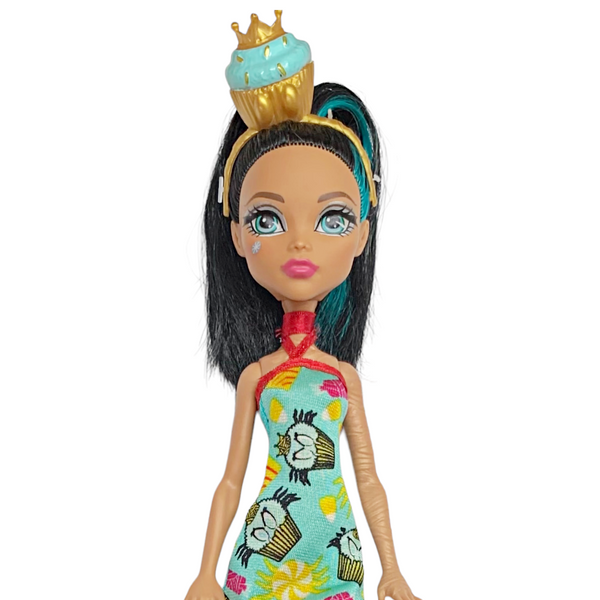 Monster High Cleo De Nile Sweet Treats Dessert Doll With Outfit