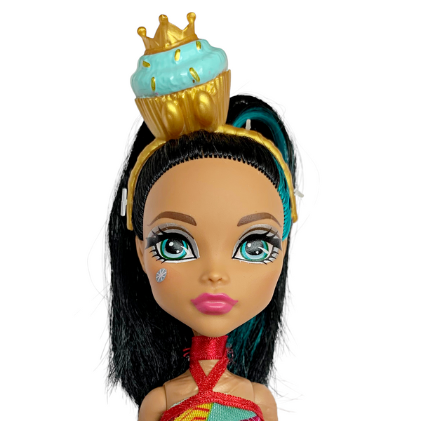 Monster High Cleo De Nile Sweet Treats Dessert Doll With Outfit