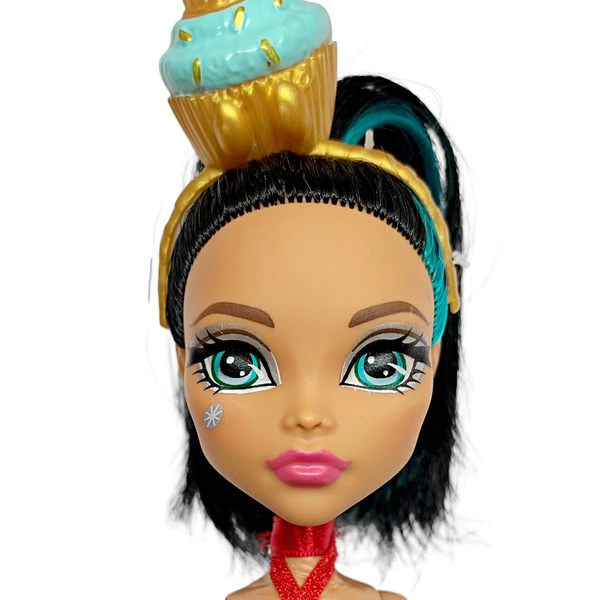 Monster High Cleo De Nile Sweet Treats Dessert Doll With Outfit