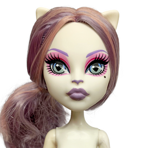 Monster High Replacement Catrine DeMew Ghoul Chat Doll Head With Body