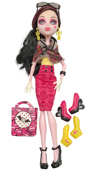 Monster High Draculaura I Heart Shoes Fashion Doll With Original Outfit